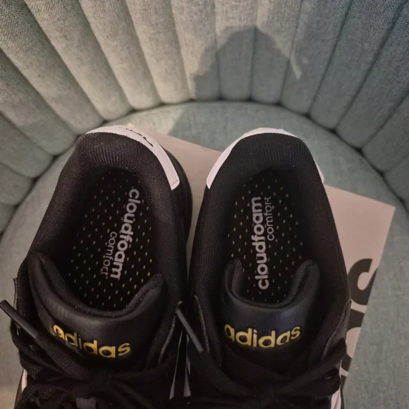 Adidas Black and White Classic Sneakers Woman Size 6 - Picture 11 of 12